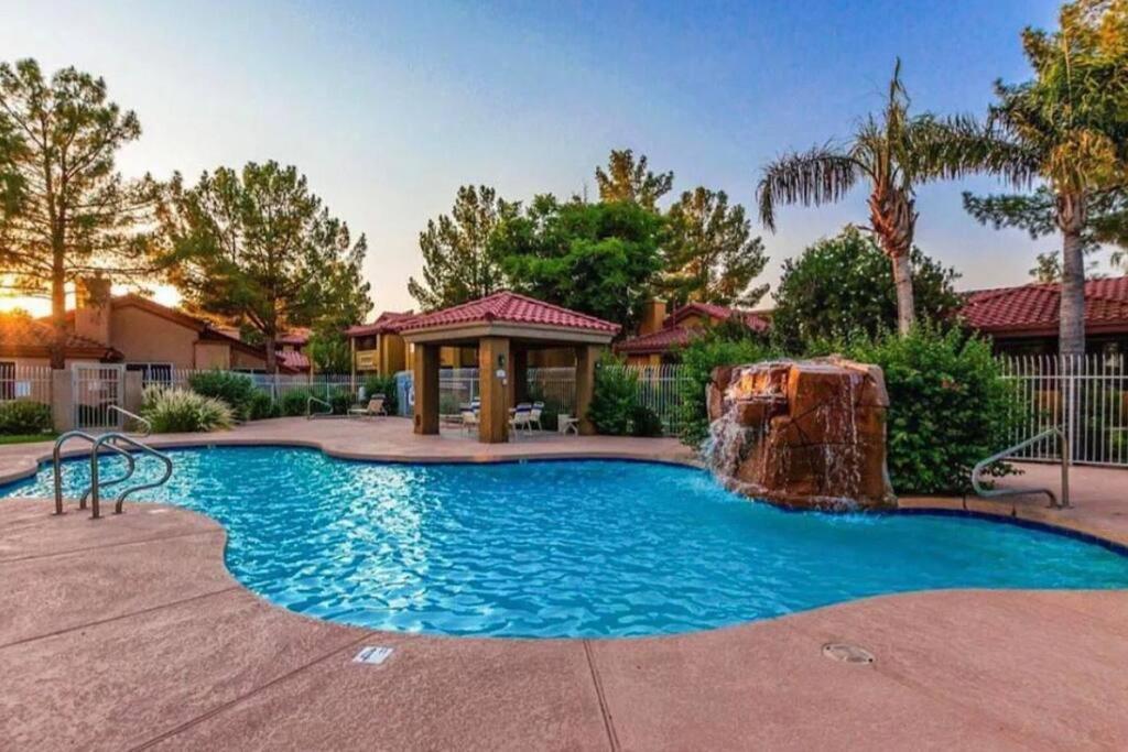 2Br Condo 15 Mins To Downtown Phoenix With Pool & Spa מראה חיצוני תמונה